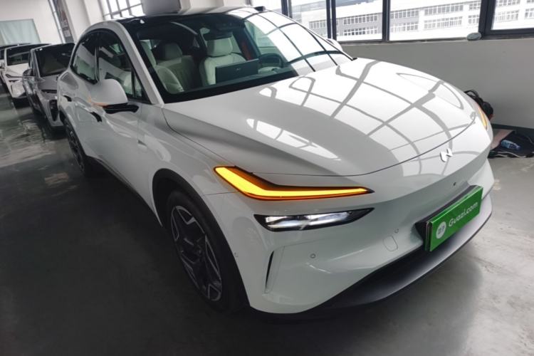 Used ONVO L60 2024 60 kWh Rear-Drive Version Exterior 1