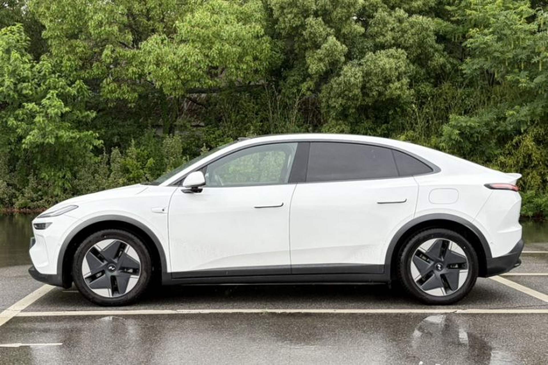 Used ONVO L60 2024 60 kWh Rear-Drive Version Exterior 2