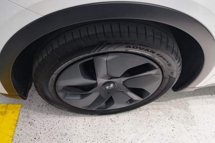 Used ONVO L60 2024 60 kWh Rear-Drive Version Exterior 2