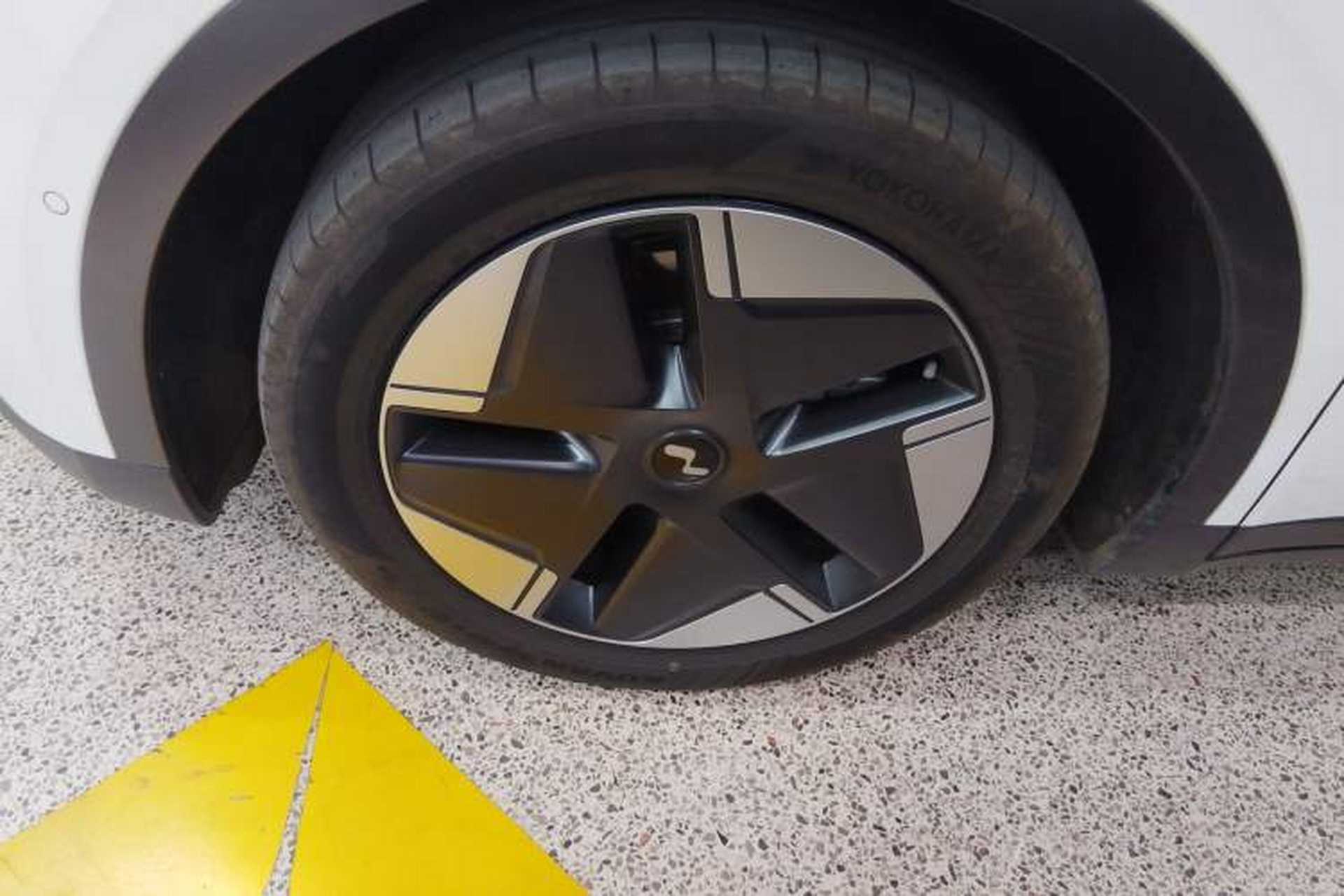 Used ONVO L60 2024 60 kWh Rear-Drive Version Exterior 2