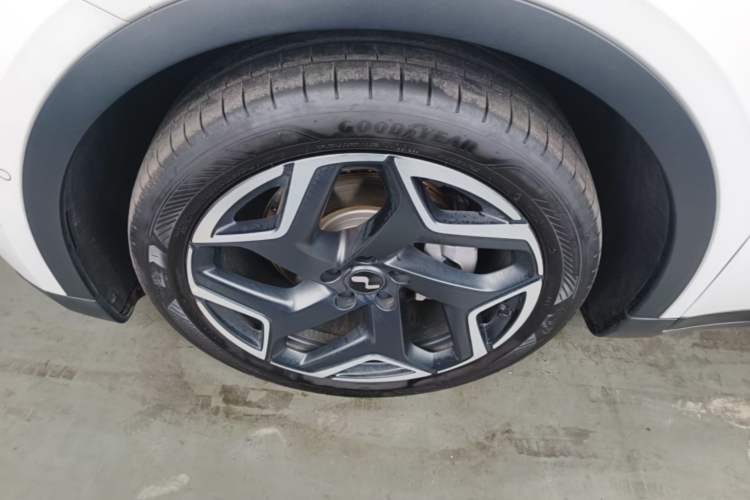 Used ONVO L60 2024 60 kWh Rear-Drive Version Exterior 4