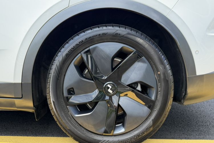Used ONVO L60 2024 60 kWh Rear-Drive Version Exterior 5