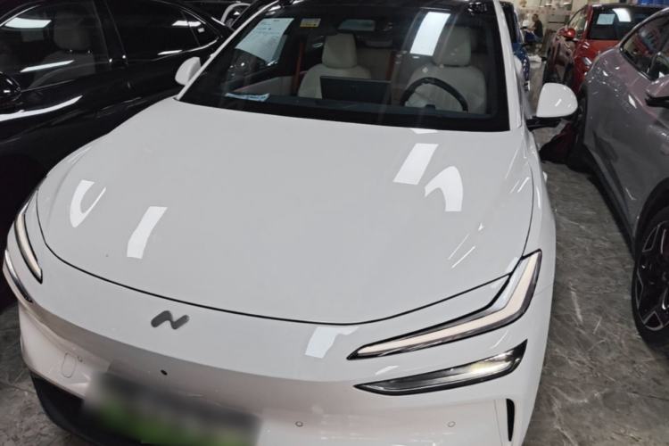 Used ONVO L60 2024 60 kWh Rear-Drive Version Front