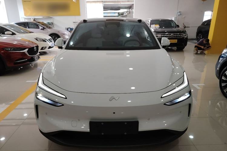 Used ONVO L60 2024 60 kWh Rear-Drive Version Front