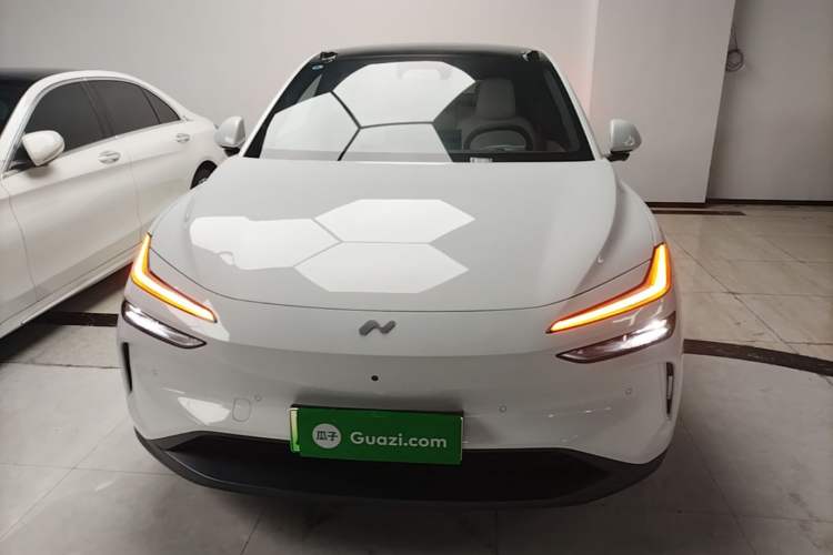 Used ONVO L60 2024 60 kWh Rear-Drive Version Front