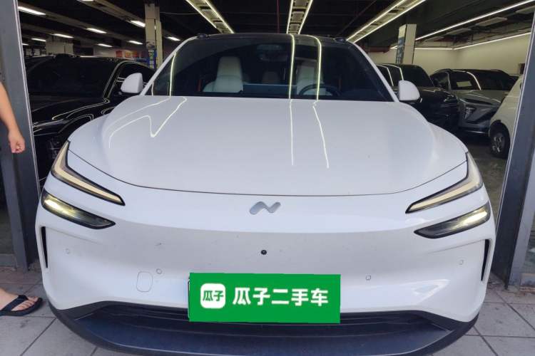 Used ONVO L60 2024 60 kWh Rear-Drive Version Front