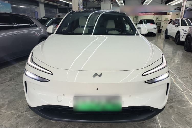 Used ONVO L60 2024 60 kWh Rear-Drive Version Front