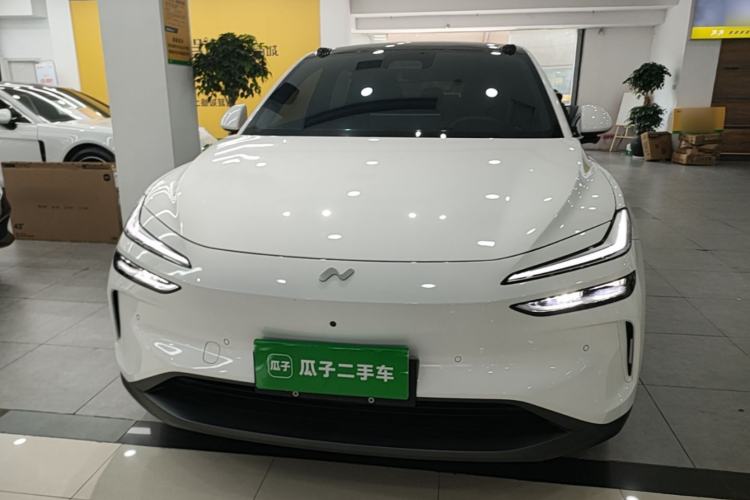 Used ONVO L60 2024 60 kWh Rear-Drive Version Front