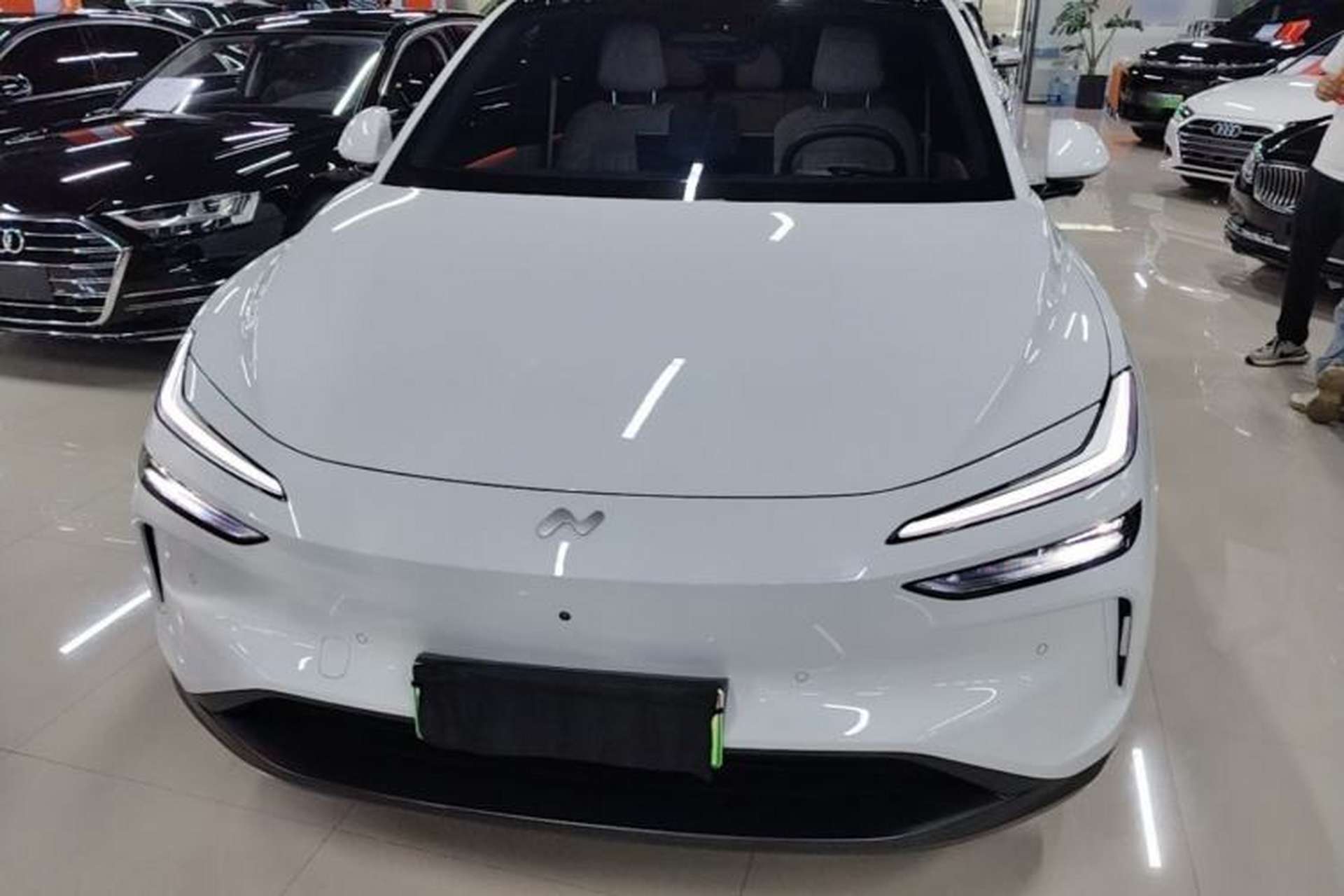Used ONVO L60 2024 60 kWh Rear-Drive Version Front