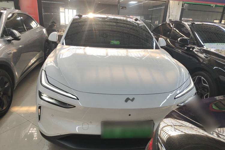 Used ONVO L60 2024 60 kWh Rear-Drive Version Front