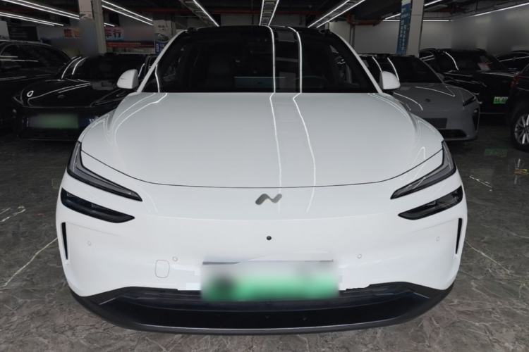 Used ONVO L60 2024 60 kWh Rear-Drive Version Front