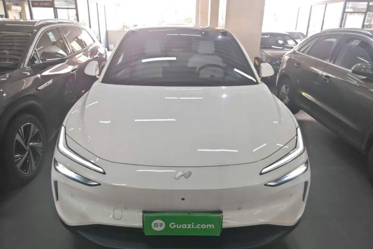 Used ONVO L60 2024 60 kWh Rear-Drive Version Front