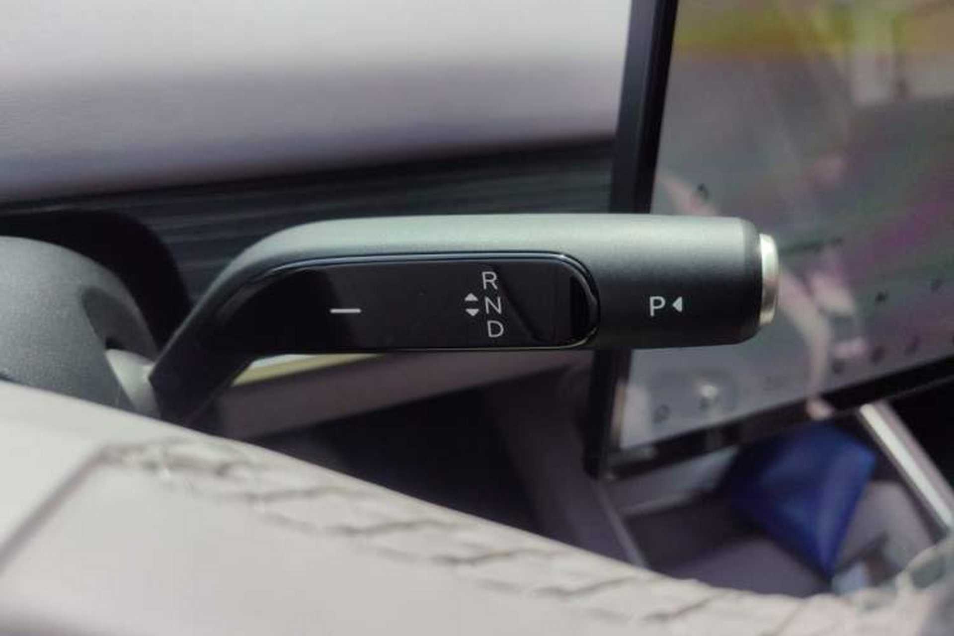 Used ONVO L60 2024 60 kWh Rear-Drive Version Gear Lever