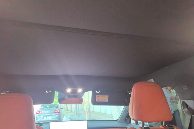 Used ONVO L60 2024 60 kWh Rear-Drive Version Headliner