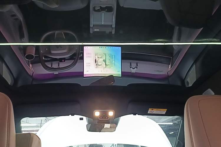 Used ONVO L60 2024 60 kWh Rear-Drive Version Headliner