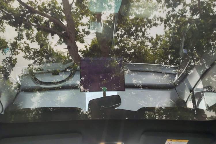 Used ONVO L60 2024 60 kWh Rear-Drive Version Headliner