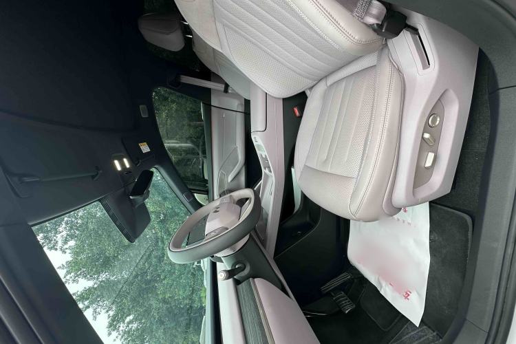 Used ONVO L60 2024 60 kWh Rear-Drive Version Interior 2