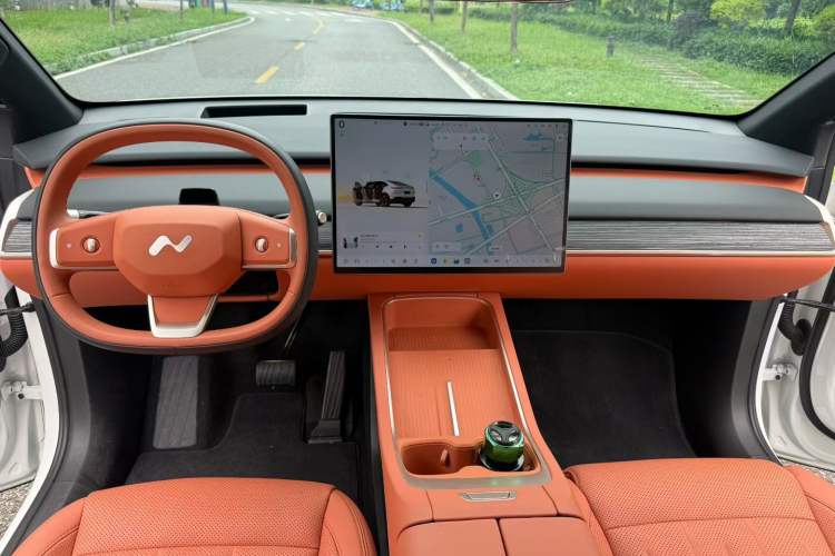 Used ONVO L60 2024 60 kWh Rear-Drive Version Interior 3