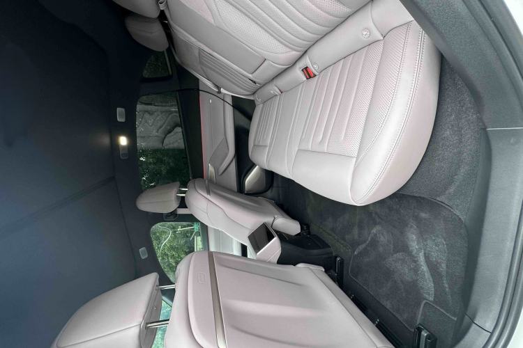 Used ONVO L60 2024 60 kWh Rear-Drive Version Interior 3