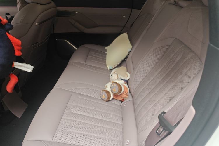 Used ONVO L60 2024 60 kWh Rear-Drive Version Interior 4