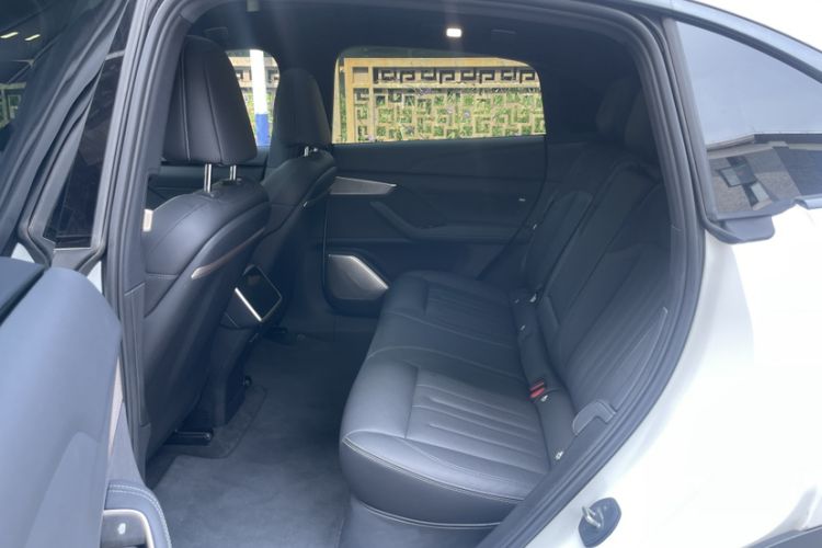 Used ONVO L60 2024 60 kWh All-Wheel Drive Interior 4