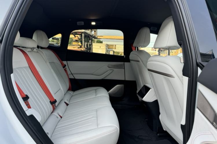 Used ONVO L60 2024 60 kWh Rear-Drive Version Interior 4