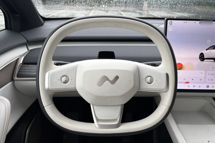 Used ONVO L60 2024 60 kWh Rear-Drive Version Interior 5