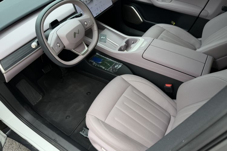 Used ONVO L60 2024 60 kWh Rear-Drive Version Interior 6