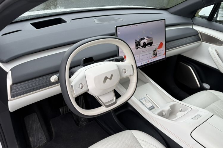 Used ONVO L60 2024 60 kWh Rear-Drive Version Interior 6