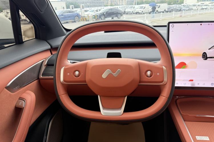 Used ONVO L60 2024 60 kWh Rear-Drive Version Interior 8