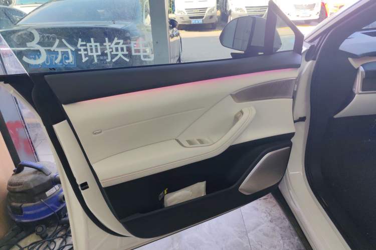 Used ONVO L60 2024 60 kWh Rear-Drive Version Left Front Door Interior