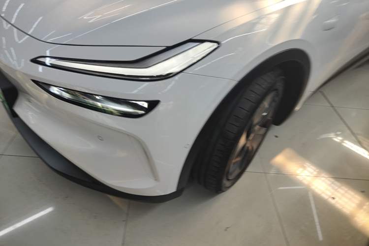 Used ONVO L60 2024 60 kWh Rear-Drive Version Left Front Headlight