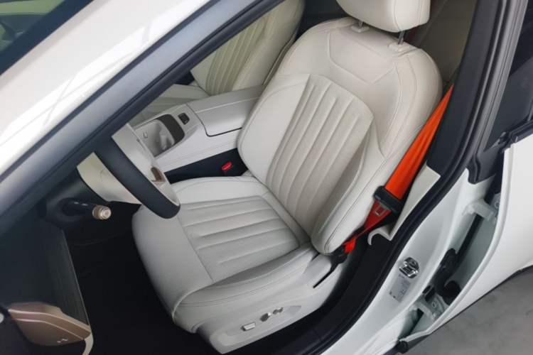 Used ONVO L60 2024 60 kWh Rear-Drive Version Left Front Seat