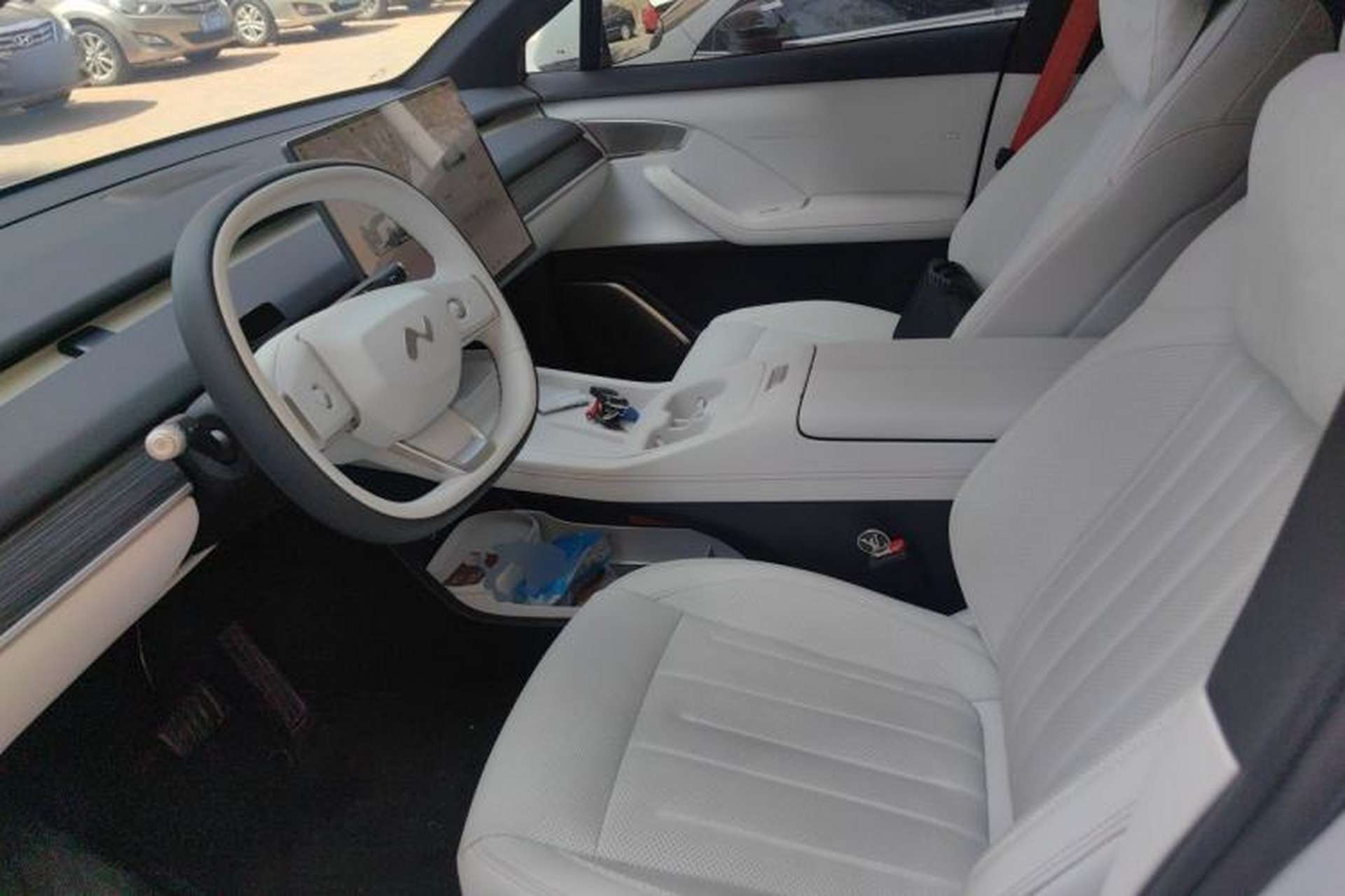 Used ONVO L60 2024 60 kWh All-Wheel Drive Left Front Seat