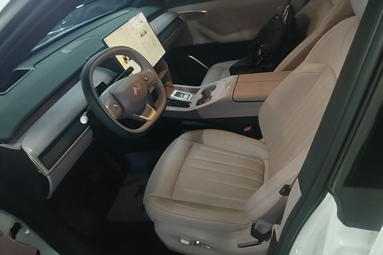 Used ONVO L60 2024 60 kWh Rear-Drive Version Left Front Seat