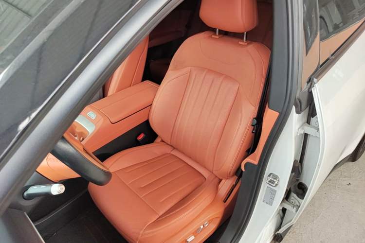 Used ONVO L60 2024 60 kWh Rear-Drive Version Left Front Seat