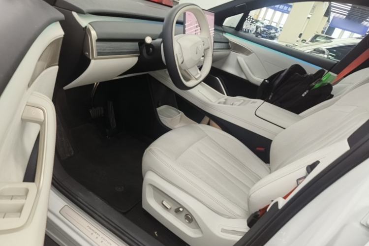 Used ONVO L60 2024 60 kWh Rear-Drive Version Left Front Seat