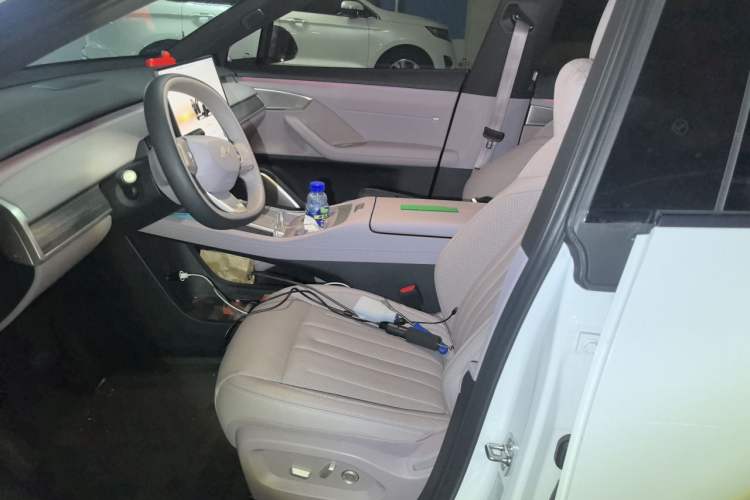 Used ONVO L60 2024 60 kWh Rear-Drive Version Left Front Seat