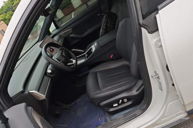 Used ONVO L60 2024 60 kWh Rear-Drive Version Left Front Seat