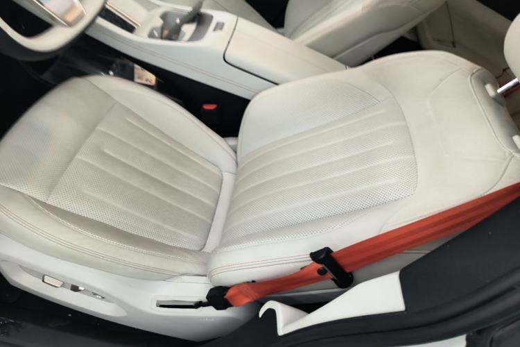 Used ONVO L60 2024 60 kWh Rear-Drive Version Left Front Seat