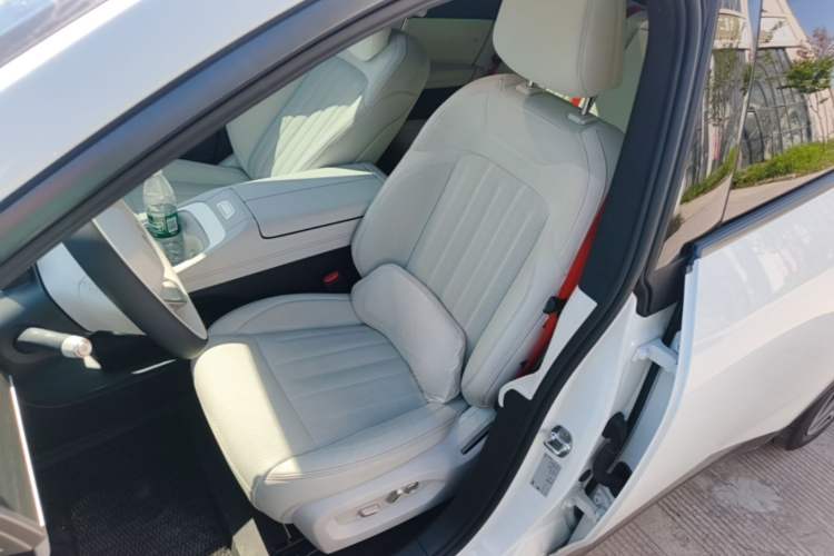 Used ONVO L60 2024 60 kWh Rear-Drive Version Left Front Seat