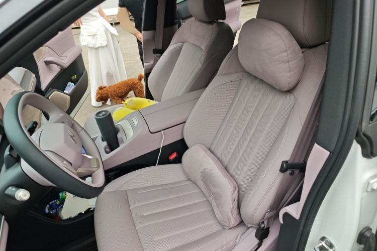 Used ONVO L60 2024 60 kWh Rear-Drive Version Left Front Seat