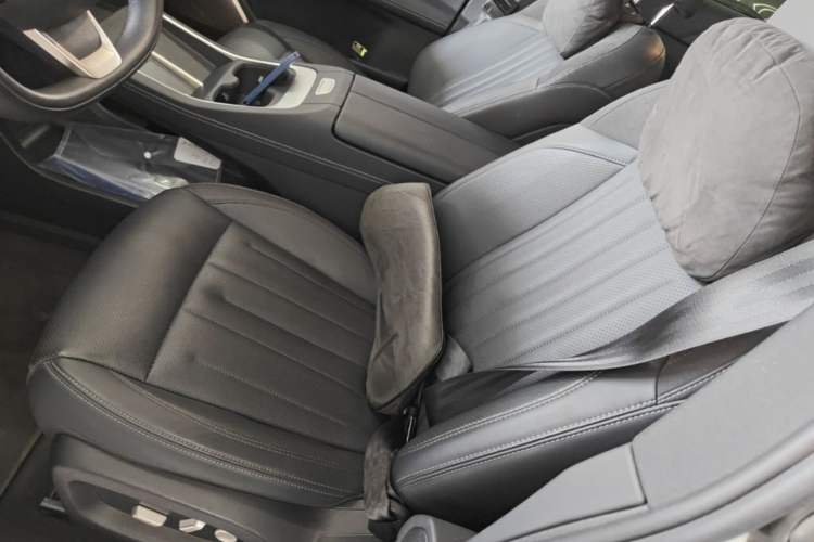 Used ONVO L60 2024 60 kWh Rear-Drive Version Left Front Seat