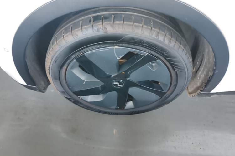 Used ONVO L60 2024 60 kWh Rear-Drive Version Left Front Wheel Hub
