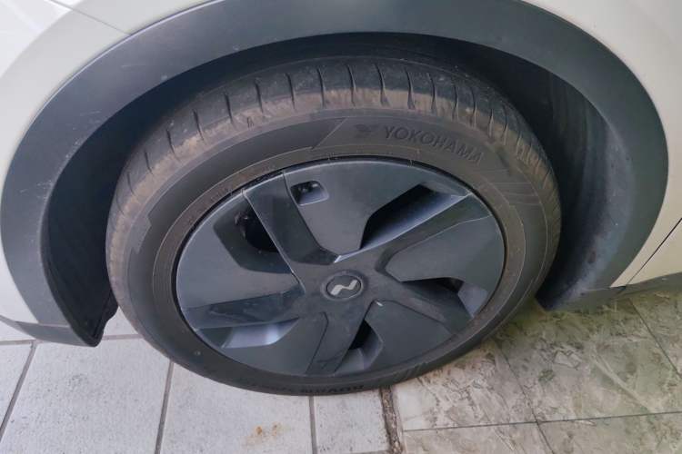 Used ONVO L60 2024 60 kWh Rear-Drive Version Left Front Wheel Hub