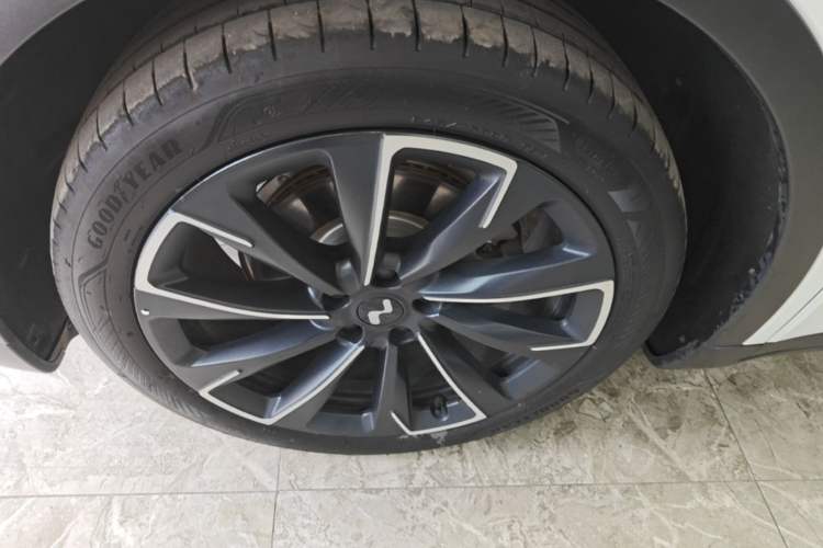 Used ONVO L60 2024 60 kWh Rear-Drive Version Left Front Wheel Hub