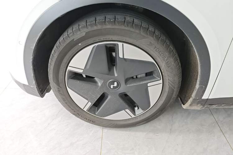 Used ONVO L60 2024 60 kWh All-Wheel Drive Left Front Wheel Hub