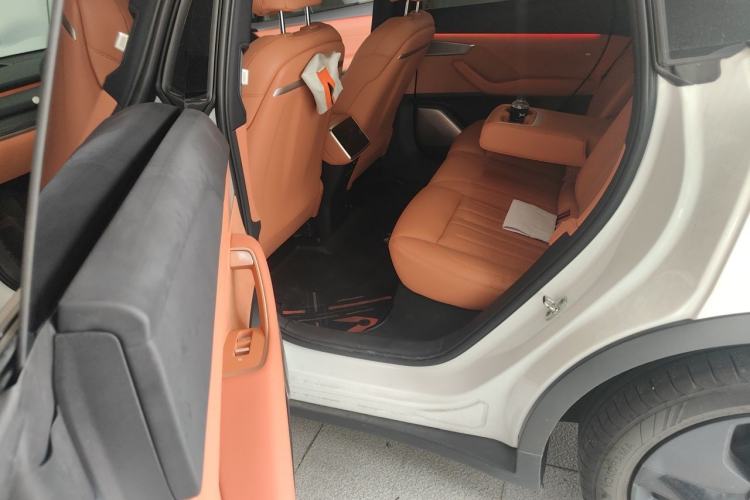 Used ONVO L60 2024 60 kWh All-Wheel Drive Left Rear Seat