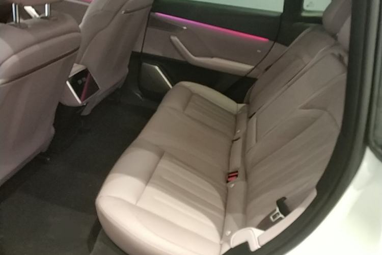 Used ONVO L60 2024 60 kWh Rear-Drive Version Left Rear Seat