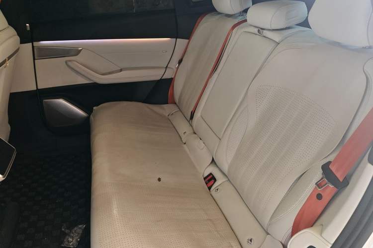 Used ONVO L60 2024 60 kWh Rear-Drive Version Left Rear Seat